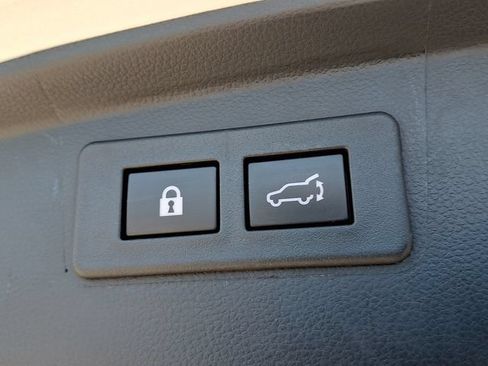 Used 2024 Subaru Outback Premium AWD/4WD image 31