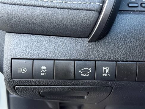 Used 2022 Toyota Camry SE image 22