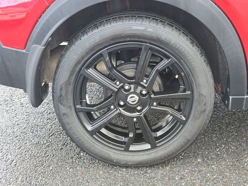 Used 2020 Nissan Kicks SV image 11