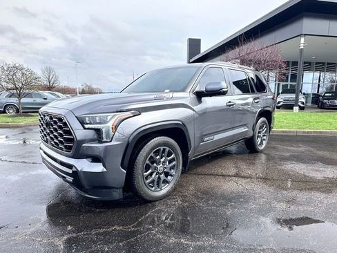 Used 2024 Toyota Sequoia Platinum image 6