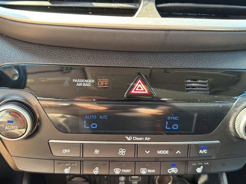 Used 2021 Hyundai Tucson Limited FWD image 8