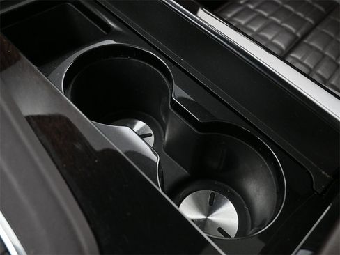 Used 2023 Cadillac Escalade ESV Sport Platinum w/ LPO, ONYX Package image 27