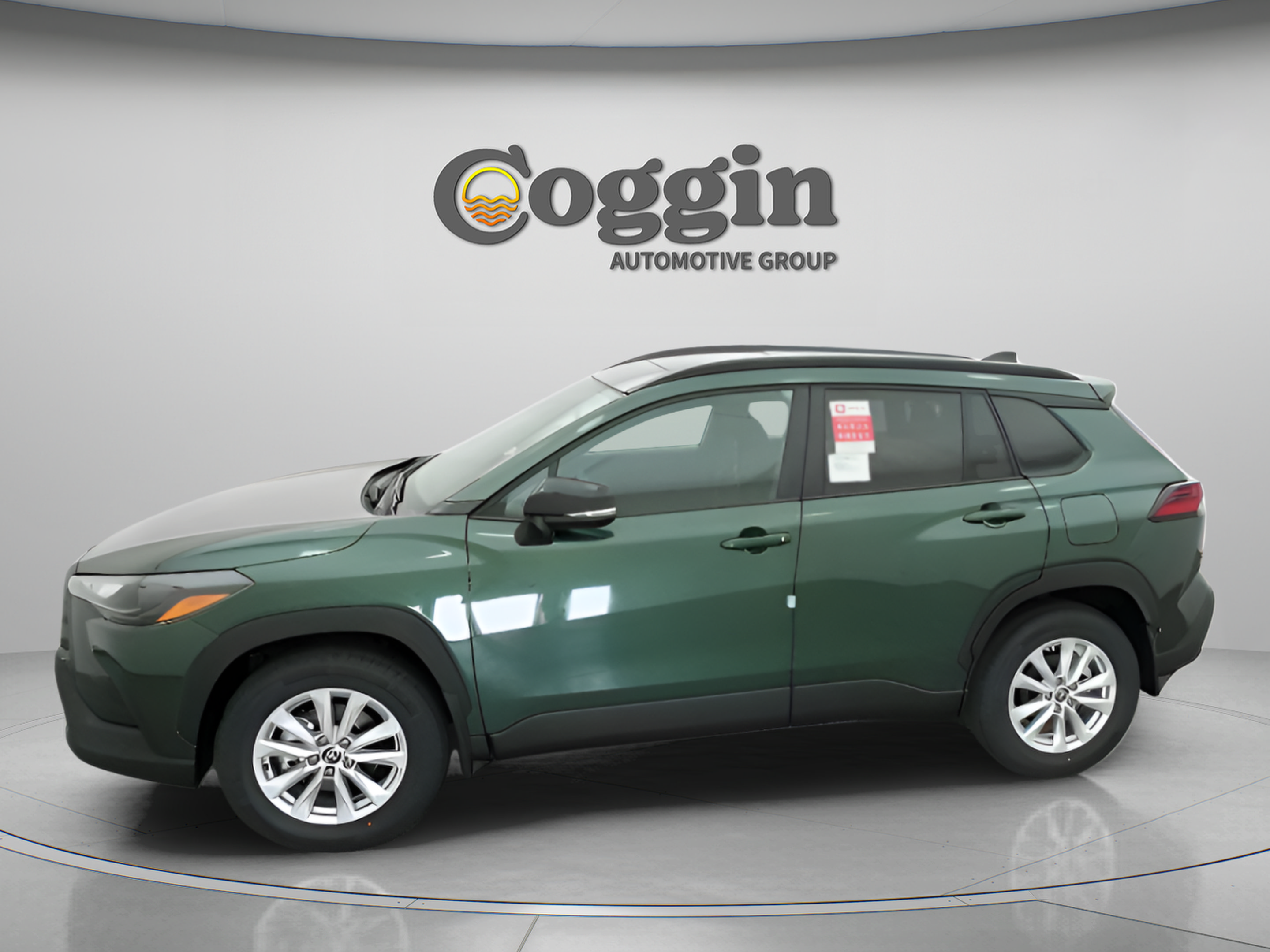 Certified 2026 Toyota Corolla Cross LE w/ Moonroof Package FWD image 5