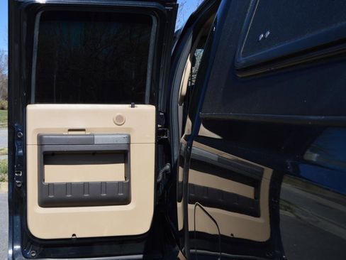 Used 2011 Ford F350 Lariat w/ Camper Pkg image 13