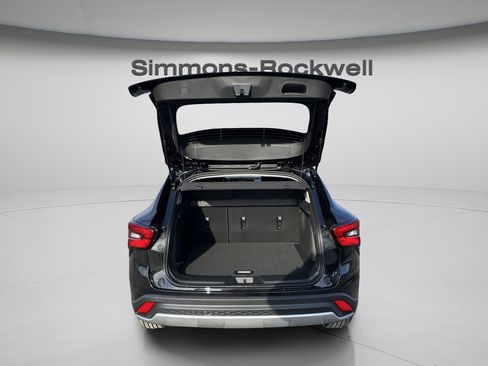 New 2026 Chevrolet Trax LT image 26