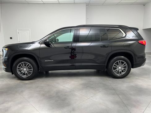 Used 2025 GMC Acadia Elevation image 4