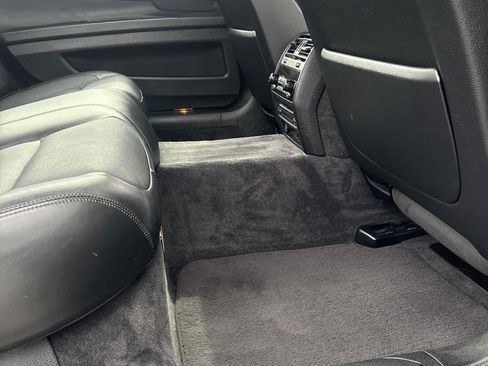 Used 2010 BMW 750Li image 21