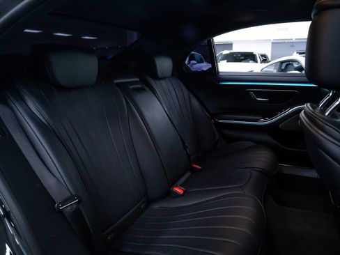 Used 2023 Mercedes-Benz S 580e 4MATIC Sedan w/ AMG Line image 26