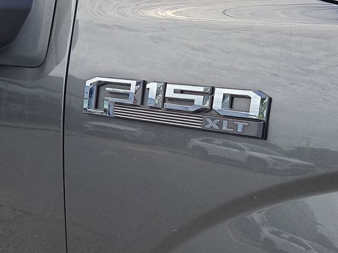 Used 2018 Ford F150 XLT w/ Equipment Group 302A Luxury AWD/4WD image 8