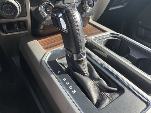 Used 2017 Ford F150 Lariat w/ Equipment Group 502A Luxury image 26