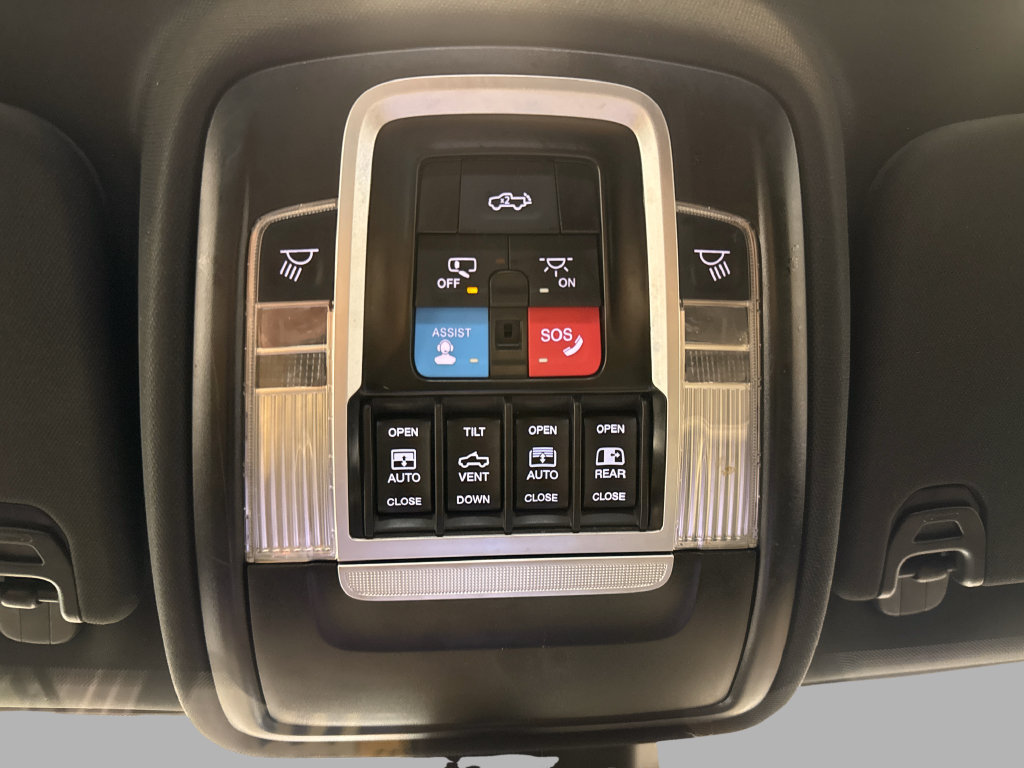 Used 2025 RAM 1500 Laramie w/ Sport Appearance Package AWD/4WD image 21
