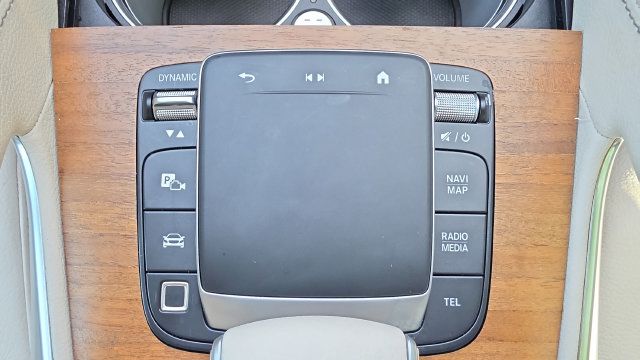 Used 2025 Mercedes-Benz GLE 450e 4MATIC image 9