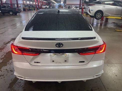Used 2025 Toyota Camry XSE w/ Premium Plus Package image 6