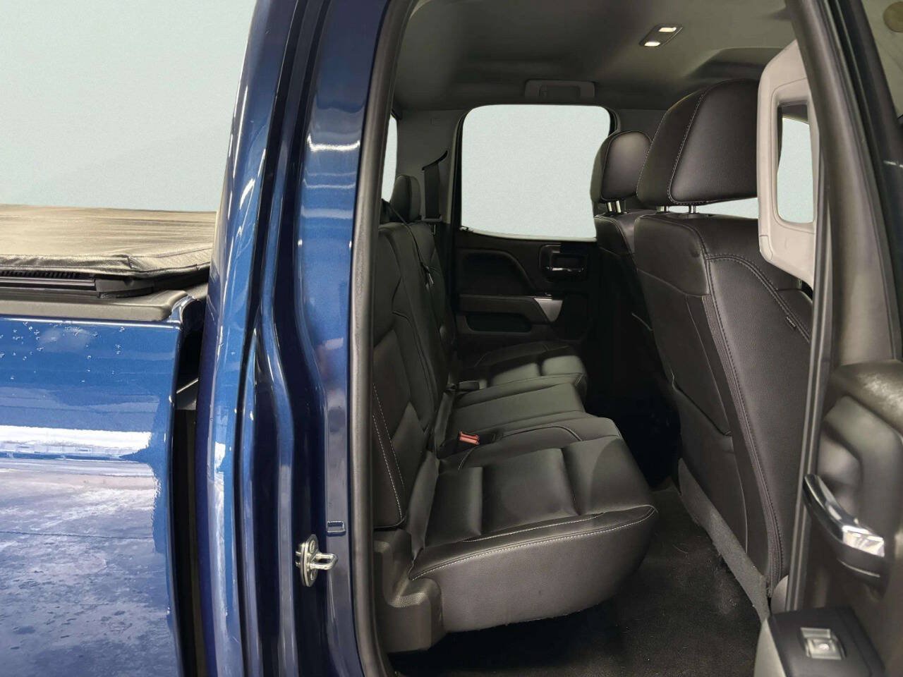 Used 2018 Chevrolet Silverado 1500 LTZ Z71 AWD/4WD image 18