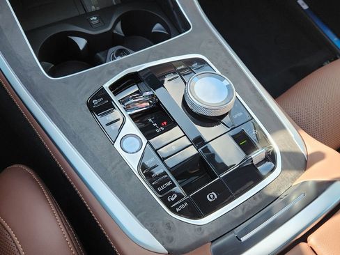 New 2026 BMW X5 xDrive50e AWD/4WD image 18
