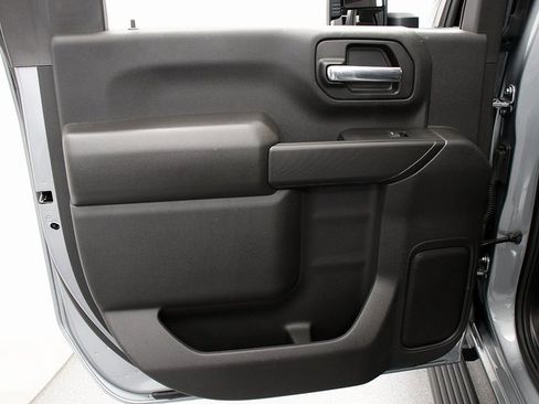 Used 2025 Chevrolet Silverado 2500 Custom w/ Custom Convenience Package image 26