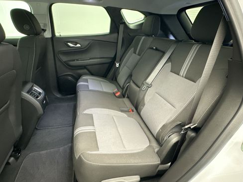 Used 2025 Chevrolet Blazer LT w/ Convenience Package image 14