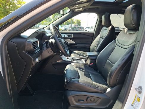 Used 2021 Ford Explorer ST w/ Equipment Group 401A AWD/4WD image 15