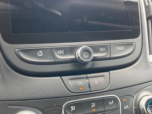 Used 2023 Chevrolet Malibu LT image 24