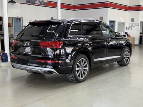 Used 2018 Audi Q7 3.0T Premium Plus w/ Premium Plus Package AWD/4WD image 2