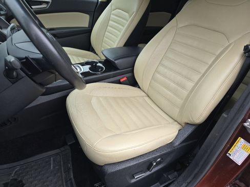 Used 2015 Ford Edge SEL w/ Equipment Group 201A AWD/4WD image 23