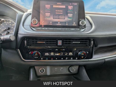 Used 2021 Nissan Rogue SL image 17