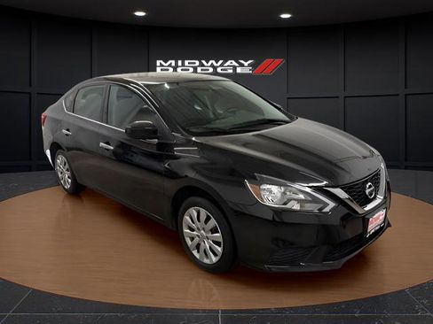 Used 2017 Nissan Sentra SL FWD image 1