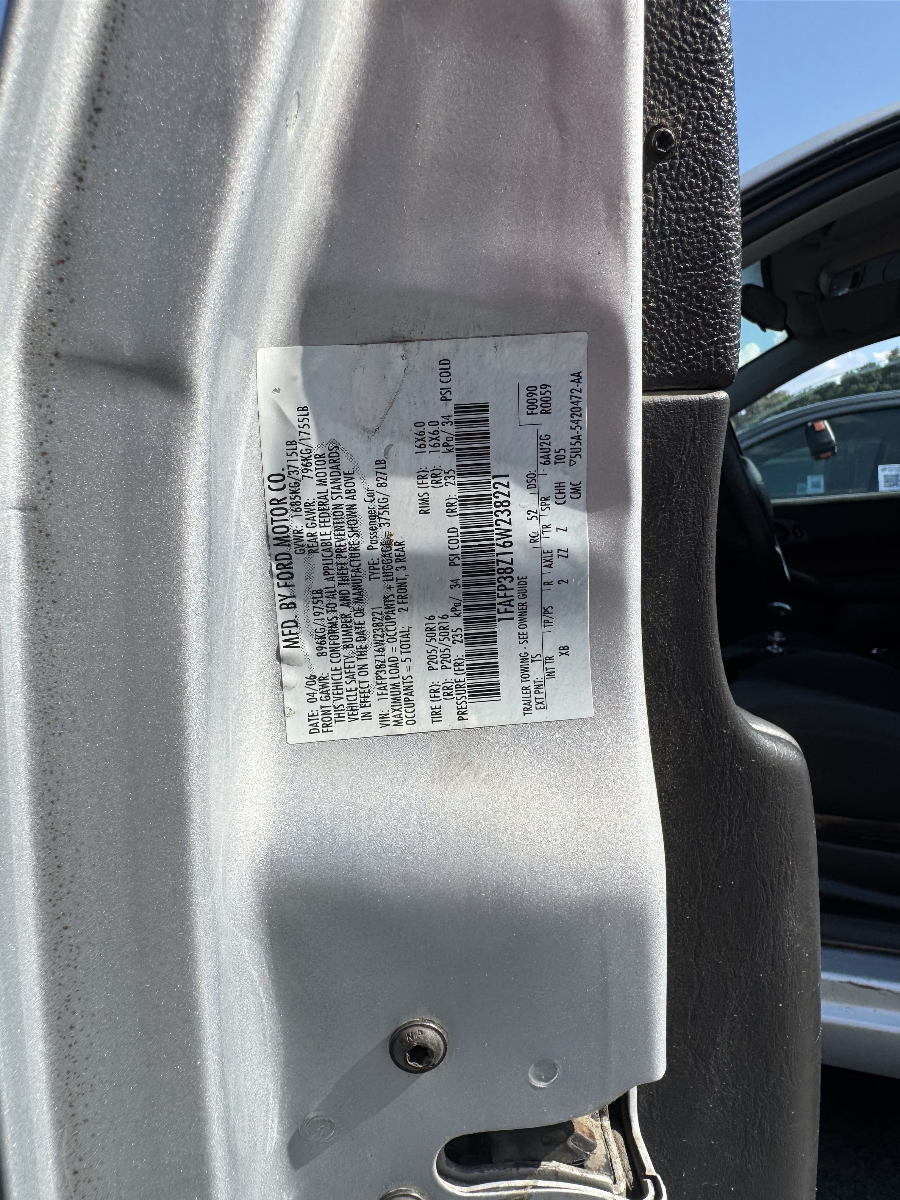 Used 2006 Ford Focus ST FWD image 17