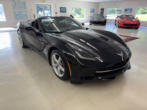 Used 2014 Chevrolet Corvette Stingray Convertible w/ Battery Protection Package RWD image 8