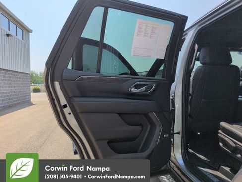 Used 2024 Chevrolet Tahoe Z71 w/ Luxury Package AWD/4WD image 24