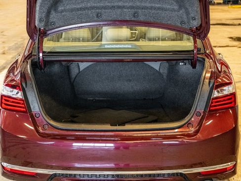 Used 2017 Honda Accord LX image 11