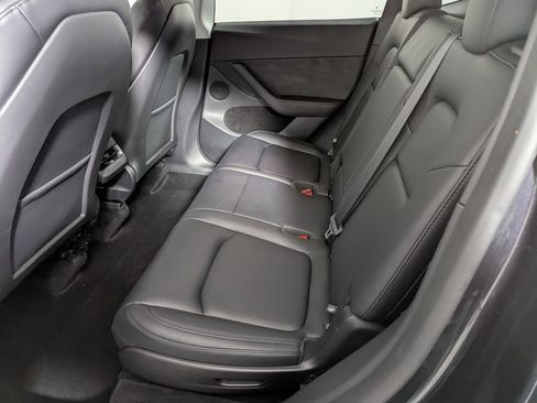 Used 2025 Tesla Model Y Long Range image 42