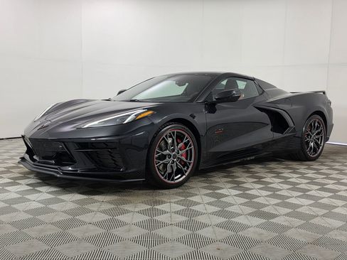 Used 2023 Chevrolet Corvette Stingray Premium Conv w/ Z51 Performance Package RWD image 3