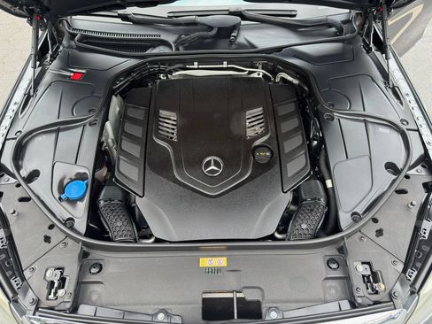 Used 2018 Mercedes-Benz S 560 4MATIC Sedan image 17