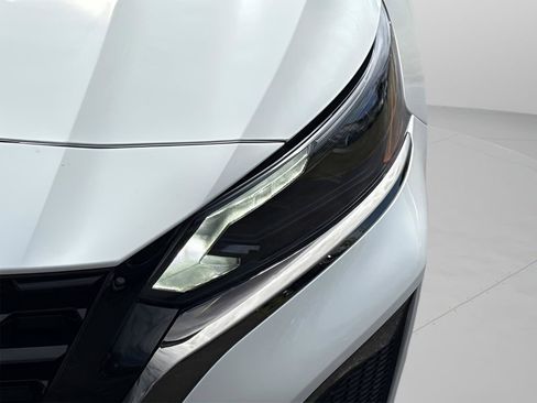 New 2025 Nissan Altima 2.5 SR w/ SR Premium Package image 13