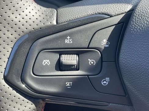 New 2026 Chevrolet Trax RS w/ Sunroof Package FWD image 19
