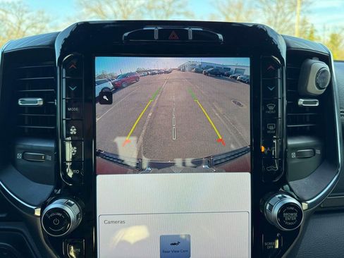 Used 2024 RAM 1500 Laramie image 30
