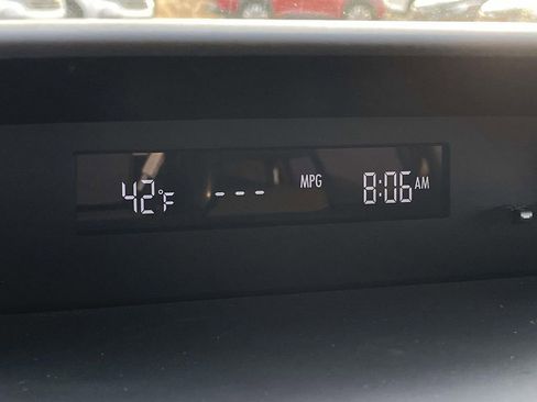 Used 2019 Subaru Crosstrek 2.0i Premium w/ Moonroof Package image 17