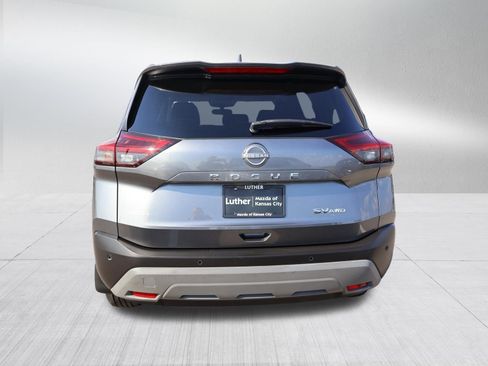 Used 2023 Nissan Rogue SV AWD/4WD image 6