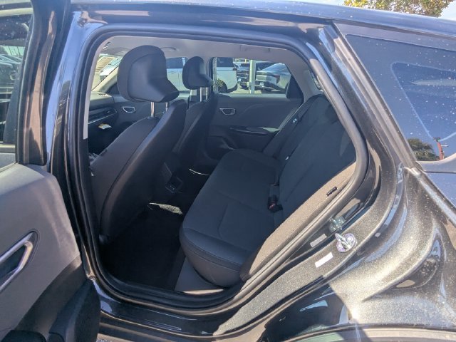 New 2026 Kia K4 FWD image 15