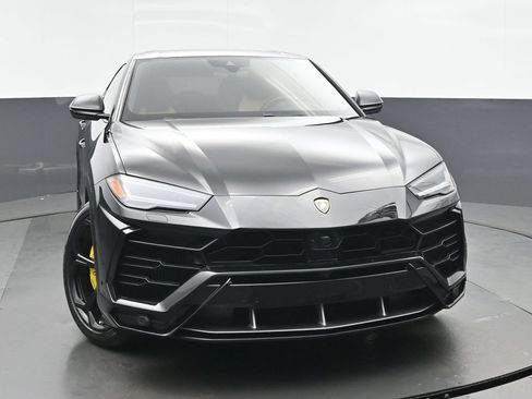 Used 2021 Lamborghini Urus AWD/4WD image 8