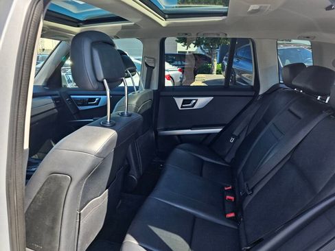 Used 2010 Mercedes-Benz GLK 350 4MATIC image 15
