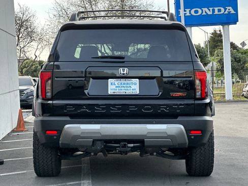Certified 2026 Honda Passport TrailSport image 4