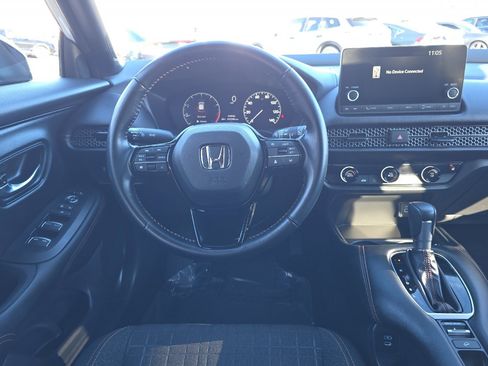 Used 2025 Honda HR-V Sport image 13