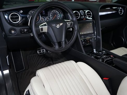 Used 2016 Bentley Continental GT image 2