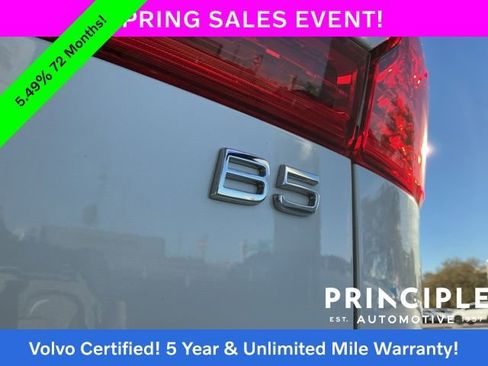 Certified 2023 Volvo XC60 B5 Plus w/ Protection Package Premier image 17