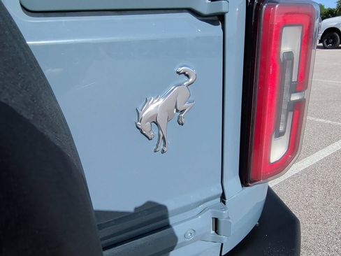 Used 2022 Ford Bronco Outer Banks AWD/4WD image 42
