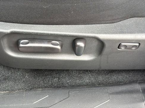 Certified 2022 Toyota Tacoma TRD Off-Road image 23