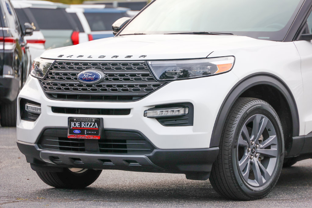 Certified 2023 Ford Explorer XLT w/ Equipment Group 202A AWD/4WD image 14