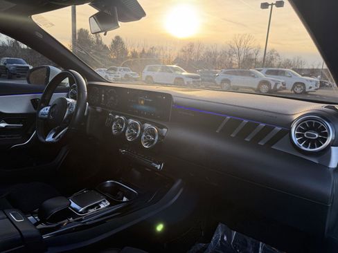 Used 2020 Mercedes-Benz CLA 35 AMG 4MATIC image 31